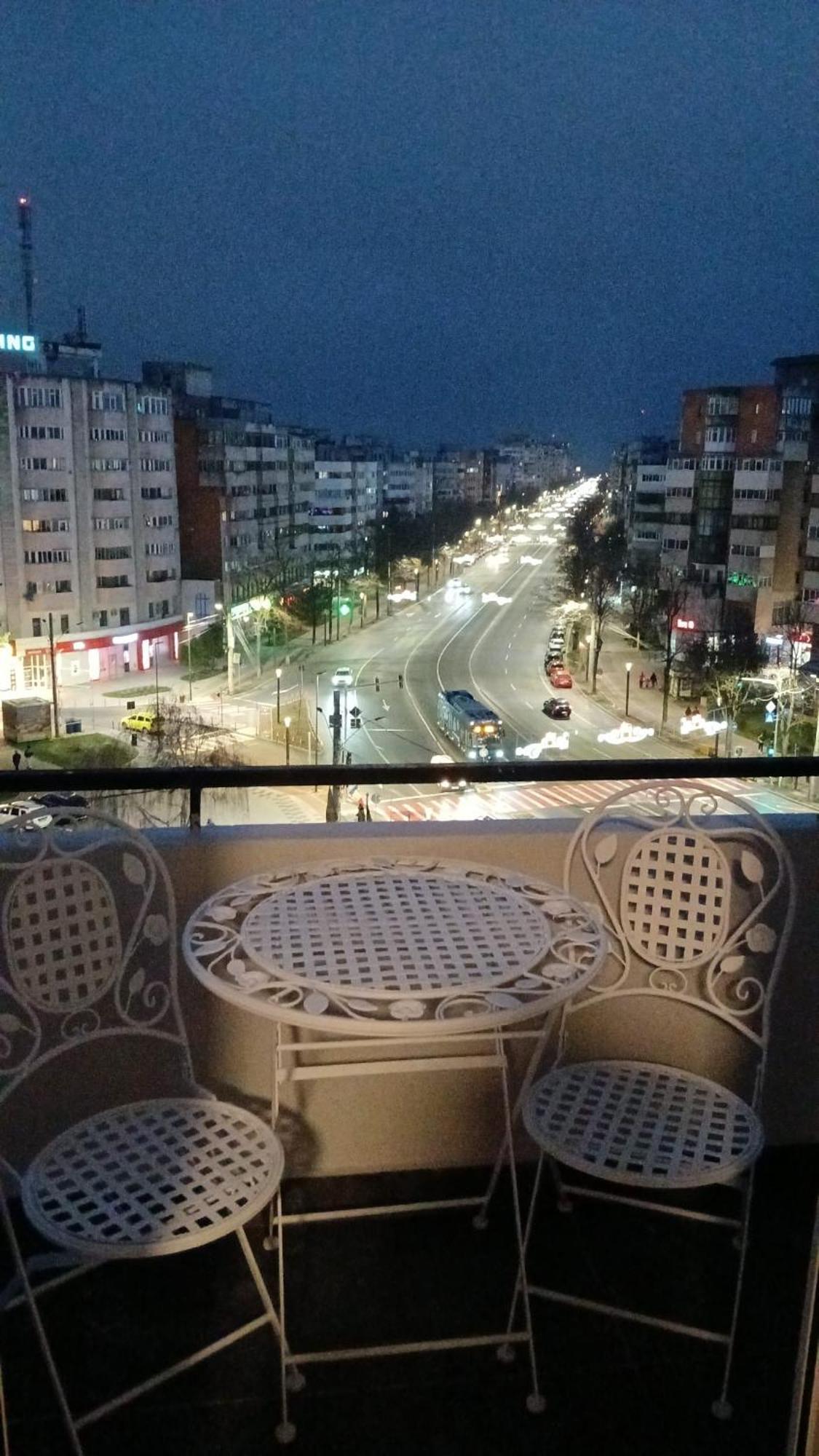 Hellen'S Ultracentral Apartament 布泽乌 外观 照片