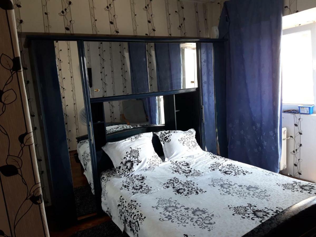 Hellen'S Ultracentral Apartament 布泽乌 外观 照片